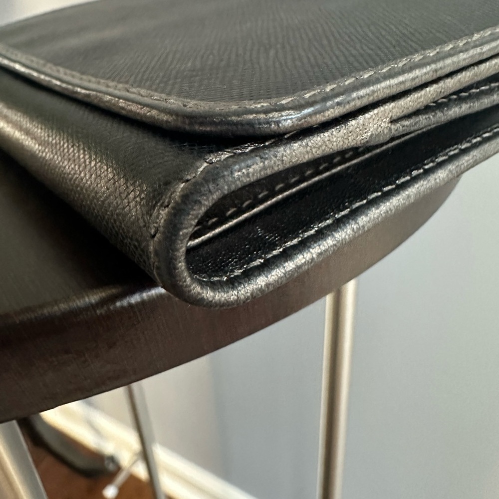 Ferragamo Compact Bifold Wallet – Black / Silver Metallic with Box - Picture 5 of 16